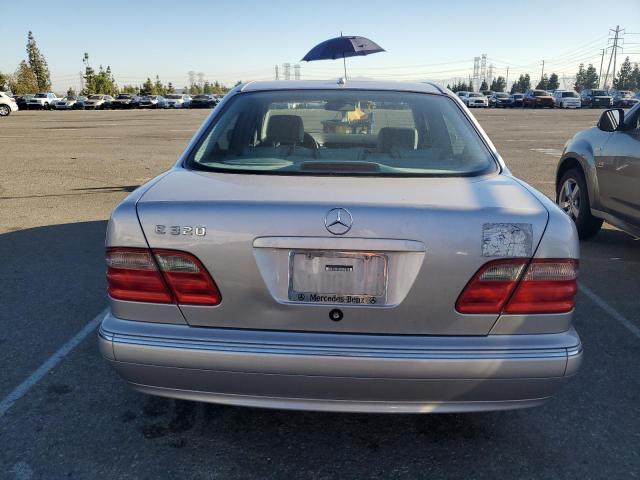 Photo 5 VIN: WDBJF65J62B473415 - MERCEDES-BENZ E 320 