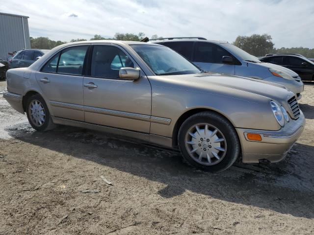 Photo 3 VIN: WDBJF65J7YB093041 - MERCEDES-BENZ E 320 