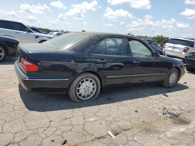 Photo 2 VIN: WDBJF65J7YB100702 - MERCEDES-BENZ E 320 