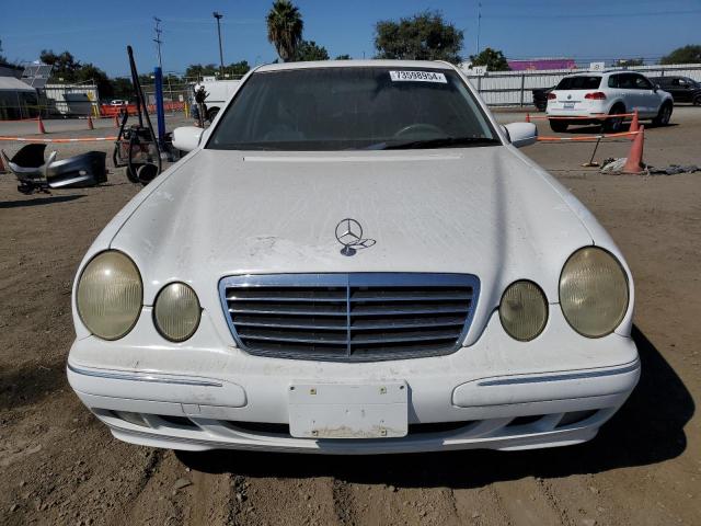 Photo 4 VIN: WDBJF65J81B381401 - MERCEDES-BENZ E 320 