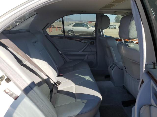 Photo 9 VIN: WDBJF65J81B381401 - MERCEDES-BENZ E 320 