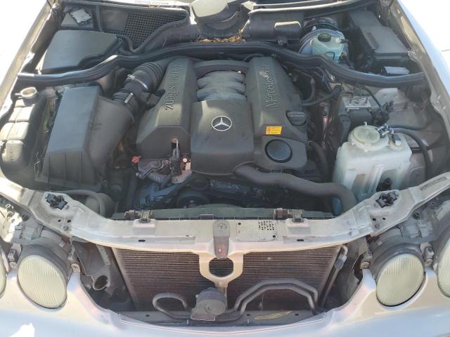 Photo 10 VIN: WDBJF65J82B423776 - MERCEDES-BENZ E 320 