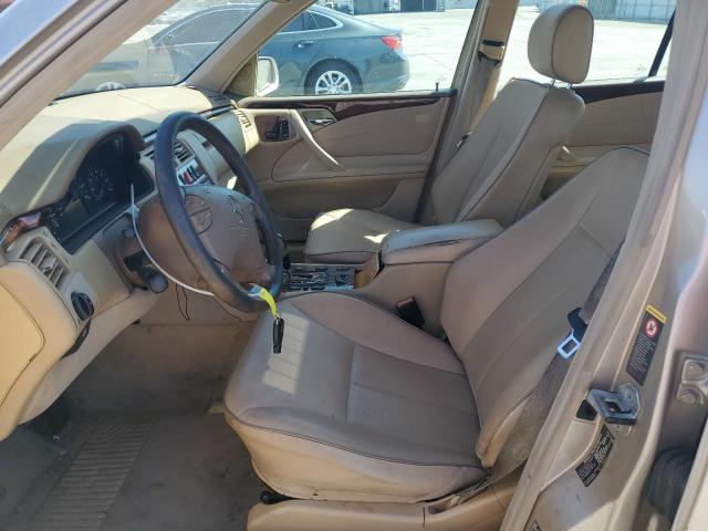 Photo 6 VIN: WDBJF65J82B423776 - MERCEDES-BENZ E 320 