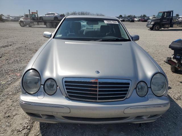 Photo 4 VIN: WDBJF65J91B206428 - MERCEDES-BENZ E 320 