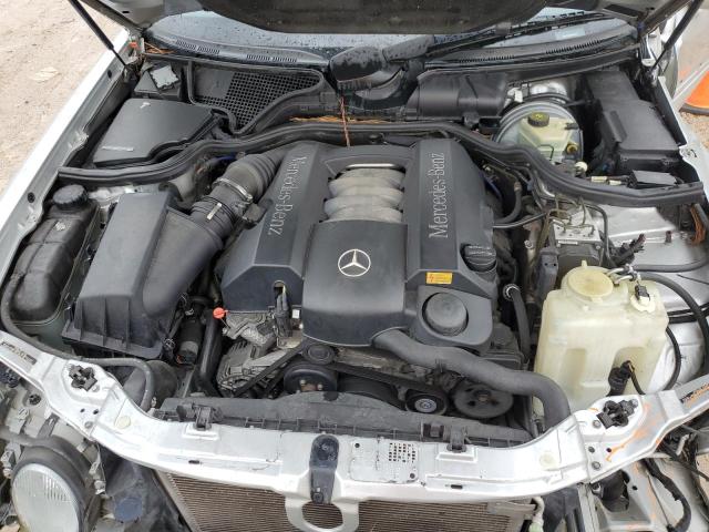 Photo 10 VIN: WDBJF65JXYB029401 - MERCEDES-BENZ E 320 