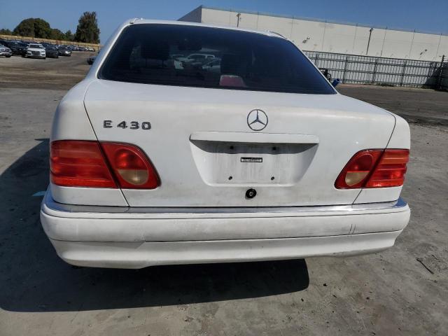 Photo 5 VIN: WDBJF70F4WA670331 - MERCEDES-BENZ E-CLASS 