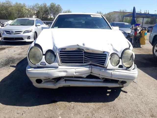 Photo 4 VIN: WDBJF70F9WA654514 - MERCEDES-BENZ E-CLASS 