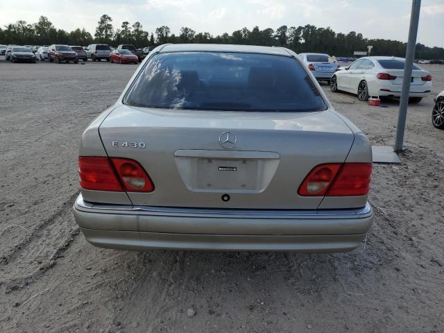 Photo 5 VIN: WDBJF70H3XA828676 - MERCEDES-BENZ 400-CLASS 