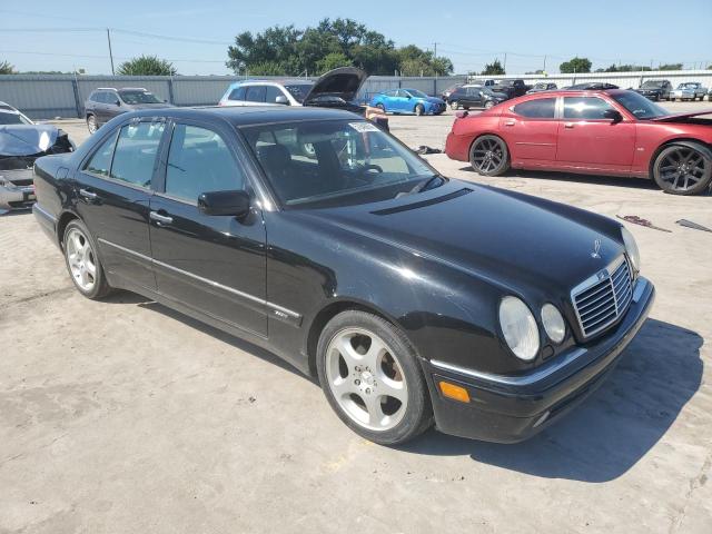 Photo 3 VIN: WDBJF70H3XA895259 - MERCEDES-BENZ E-CLASS 