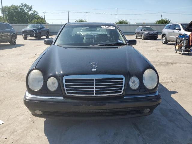 Photo 4 VIN: WDBJF70H3XA895259 - MERCEDES-BENZ E-CLASS 