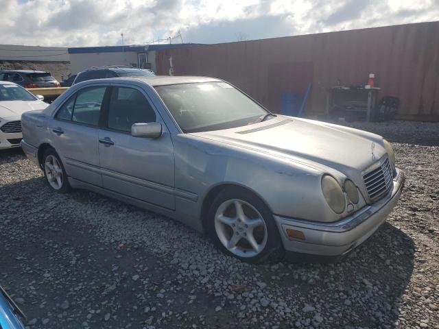 Photo 3 VIN: WDBJF70H8XA783038 - MERCEDES-BENZ E-CLASS 