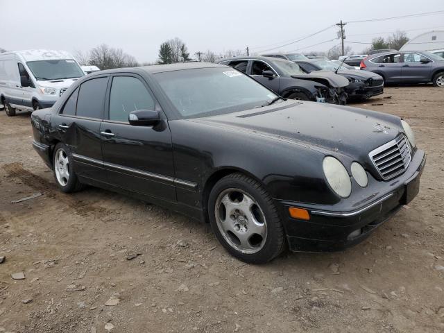 Photo 3 VIN: WDBJF70J1YB028408 - MERCEDES-BENZ E-CLASS 