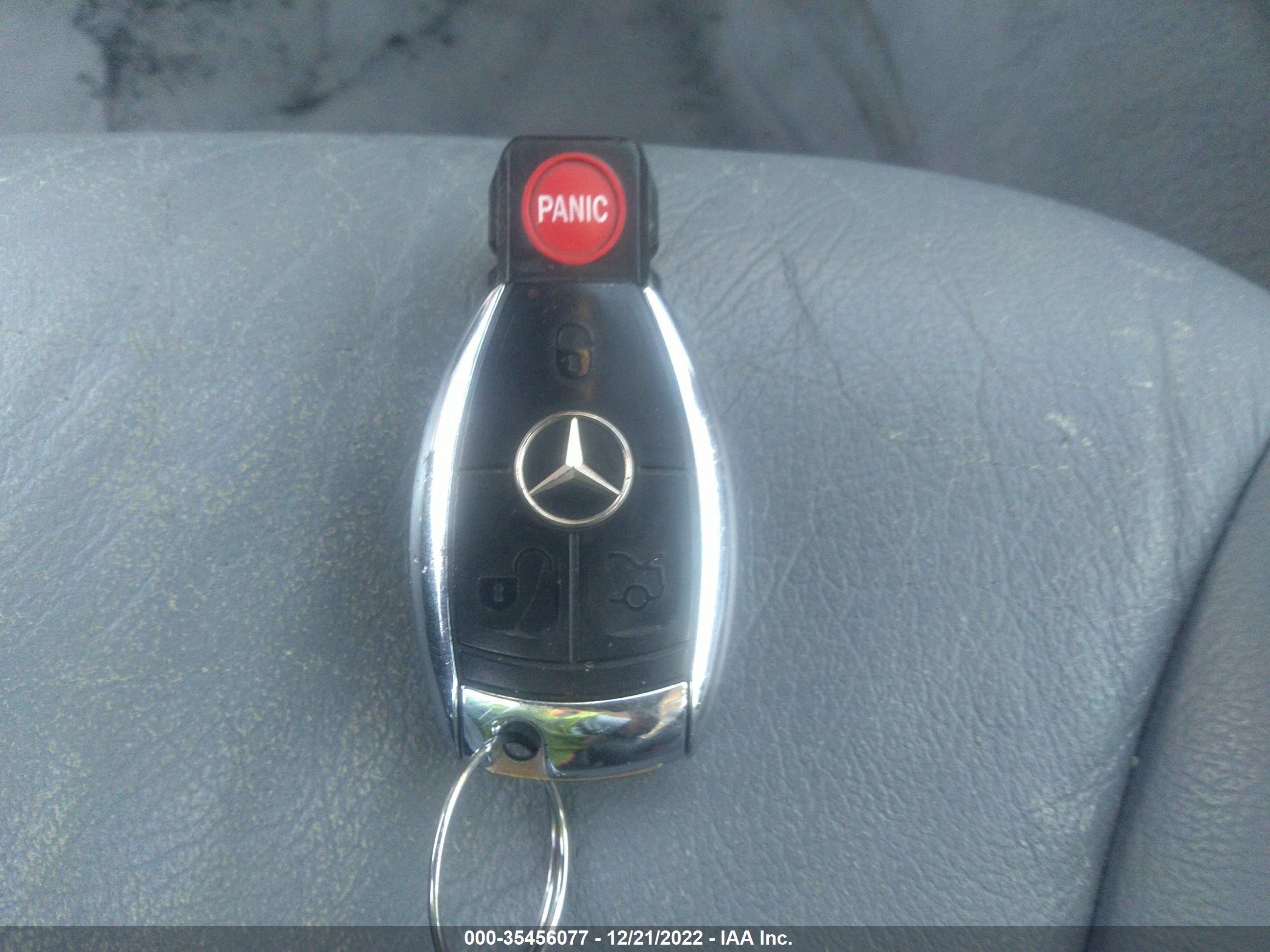 Photo 10 VIN: WDBJF70J2YB104914 - MERCEDES-BENZ E-KLASSE 