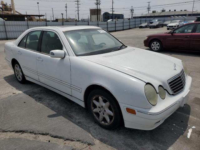 Photo 3 VIN: WDBJF70J5YA986635 - MERCEDES-BENZ E-CLASS 