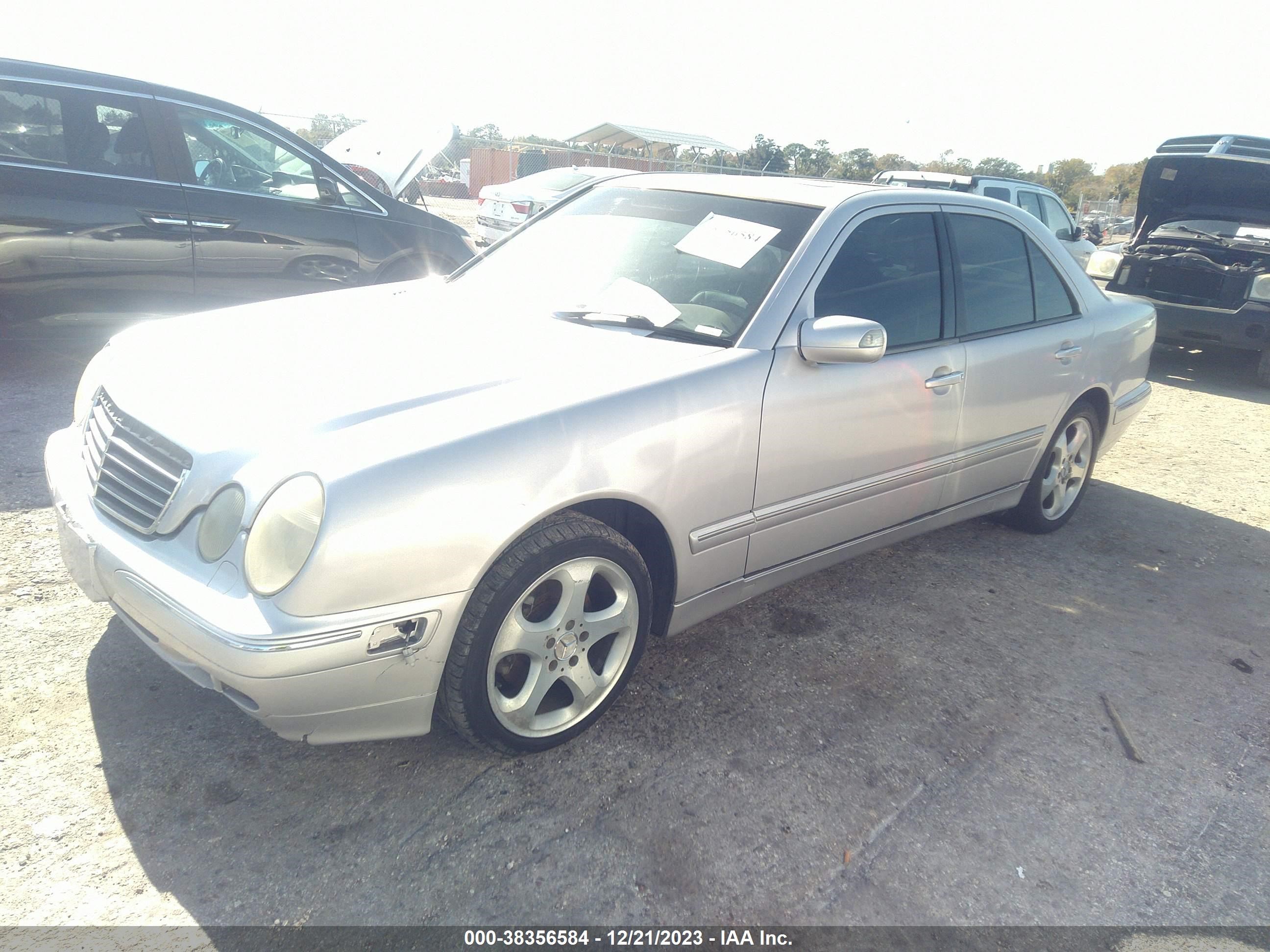 Photo 1 VIN: WDBJF70J62B488395 - MERCEDES-BENZ E-KLASSE 