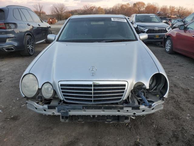 Photo 4 VIN: WDBJF70J7YB049473 - MERCEDES-BENZ E 430 