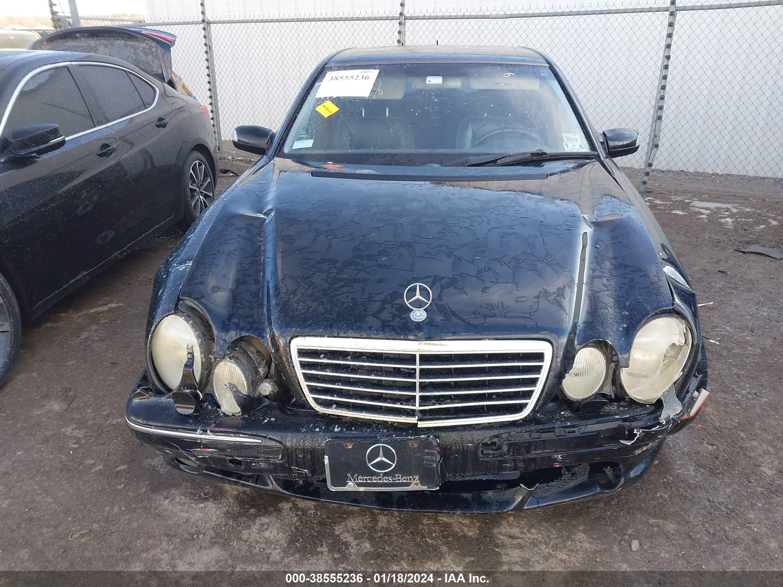 Photo 11 VIN: WDBJF70J81B204537 - MERCEDES-BENZ E-KLASSE 