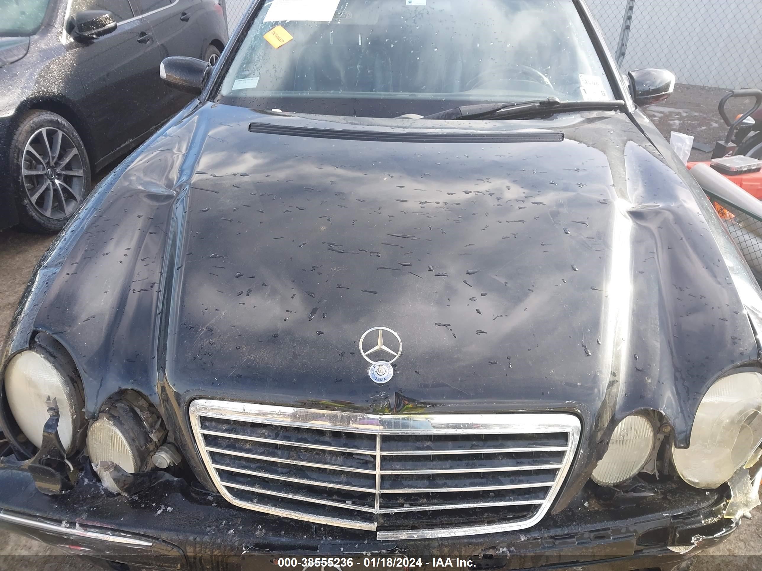 Photo 9 VIN: WDBJF70J81B204537 - MERCEDES-BENZ E-KLASSE 