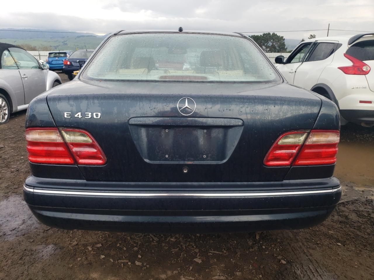 Photo 5 VIN: WDBJF70J81B385218 - MERCEDES-BENZ E-KLASSE 