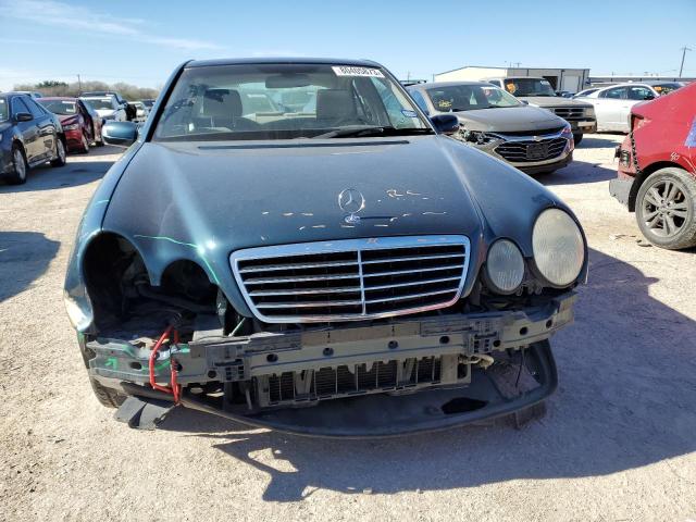 Photo 4 VIN: WDBJF70J9YA987691 - MERCEDES-BENZ E-CLASS 