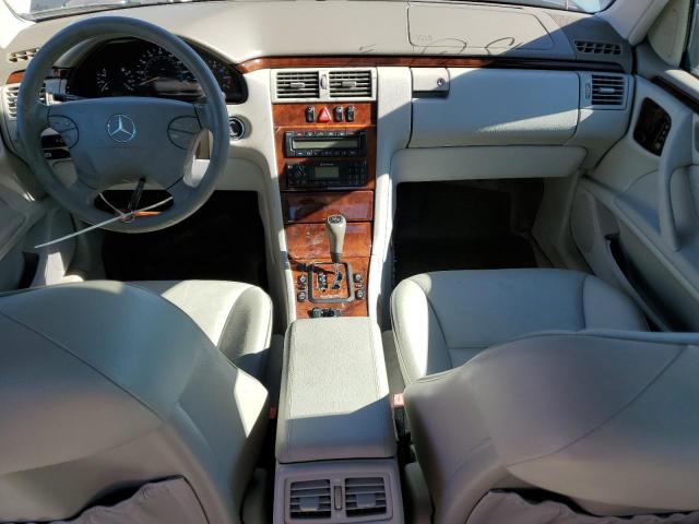 Photo 7 VIN: WDBJF70J9YA987691 - MERCEDES-BENZ E-CLASS 