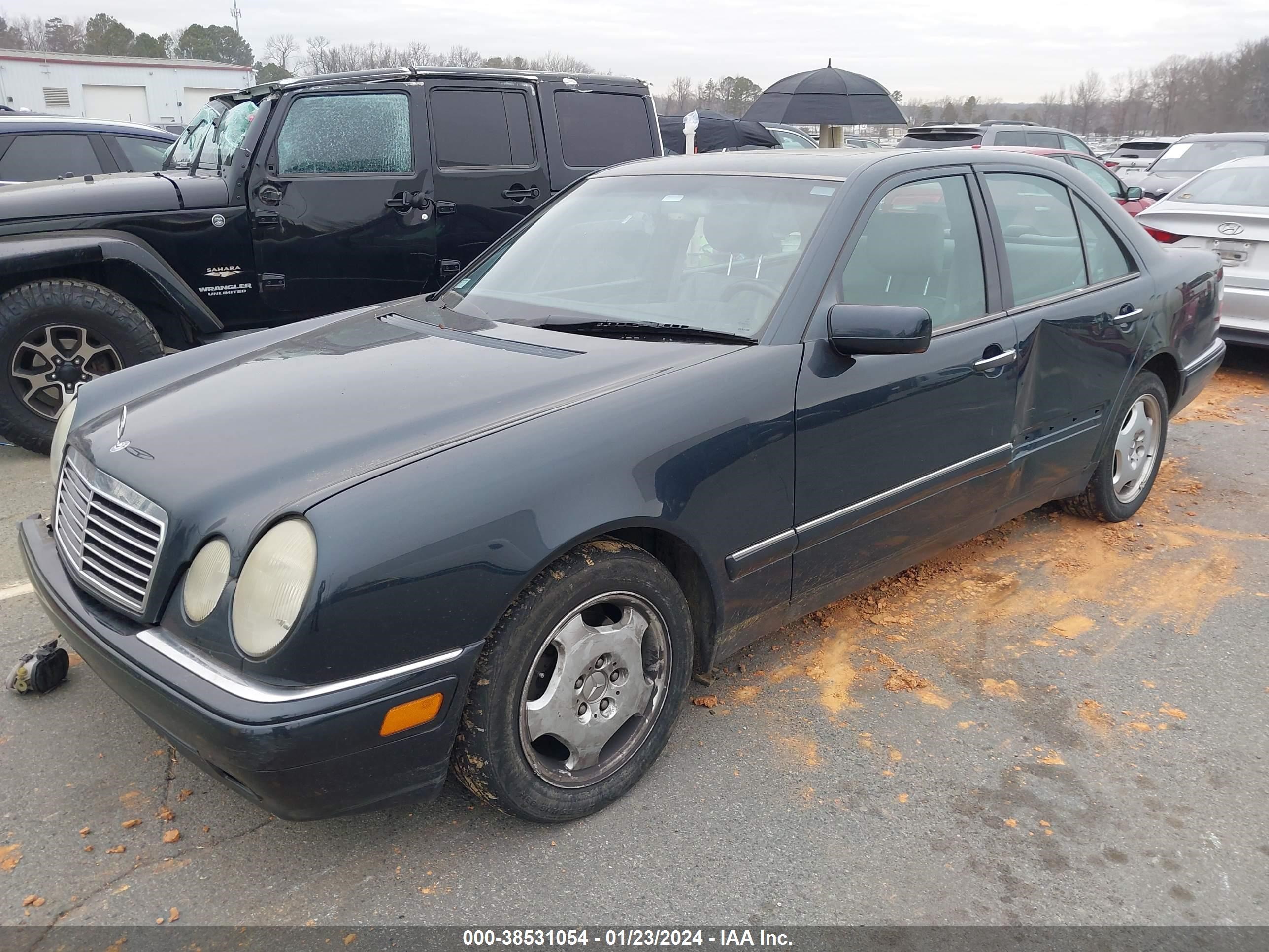 Photo 1 VIN: WDBJF72F0VA159355 - MERCEDES-BENZ E-KLASSE 