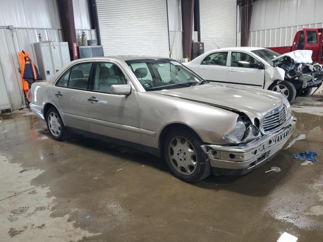 Photo 3 VIN: WDBJF72F2VA563211 - MERCEDES-BENZ E-CLASS 