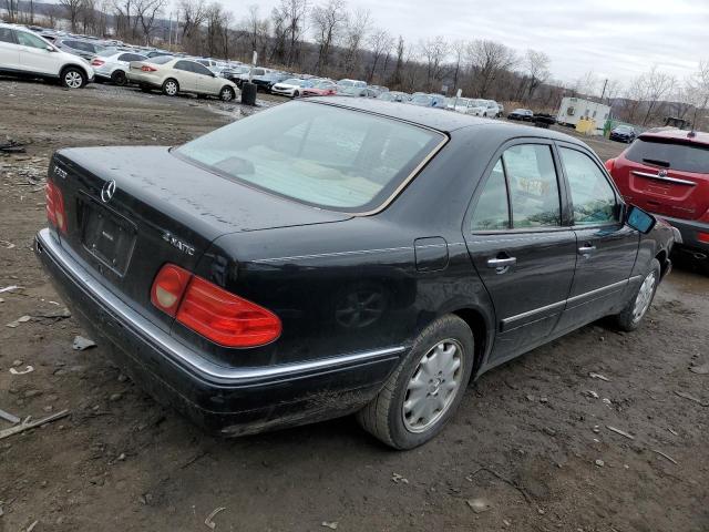 Photo 2 VIN: WDBJF82F1WX008769 - MERCEDES-BENZ E 320 4MAT 