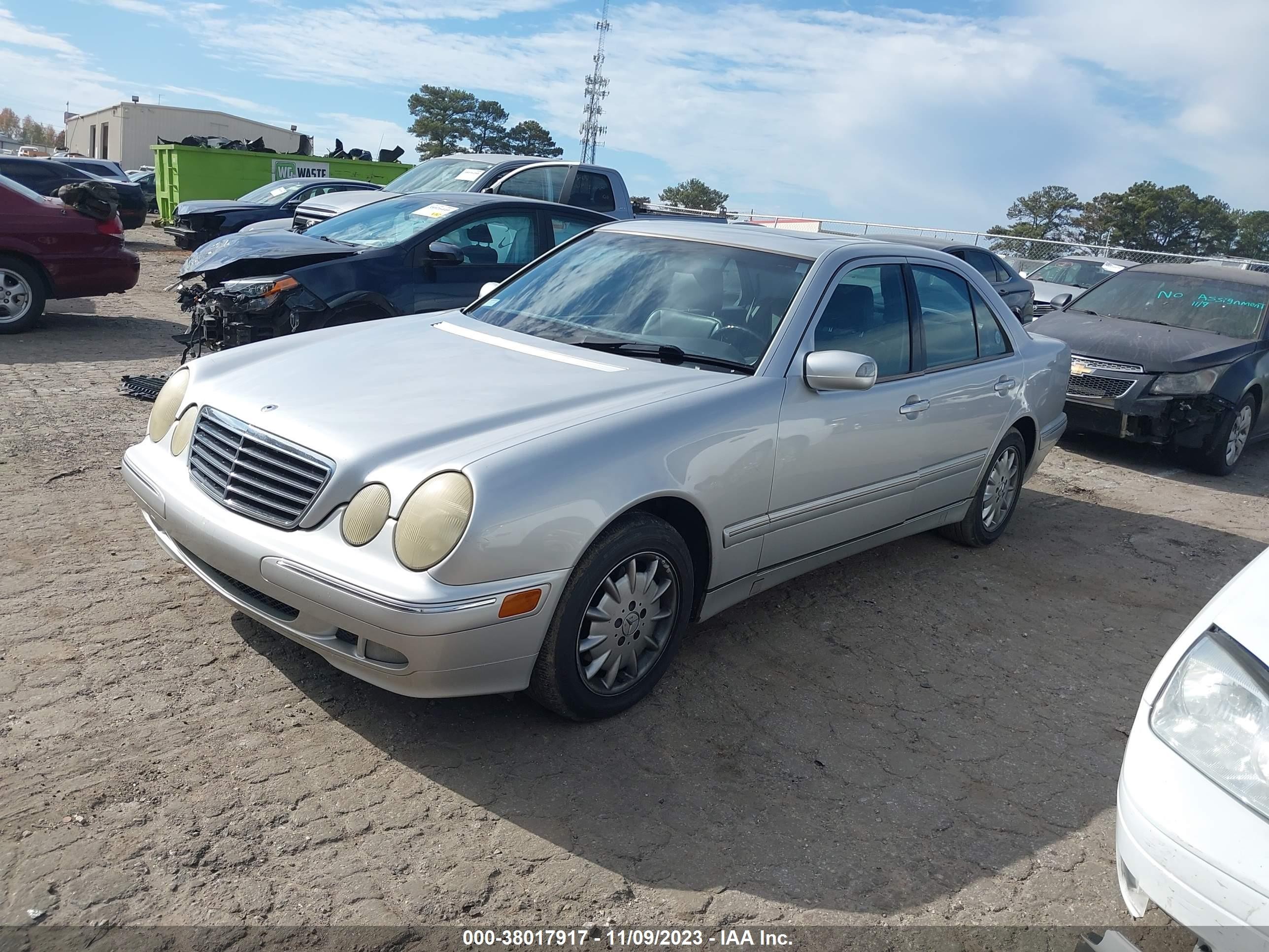 Photo 1 VIN: WDBJF82J12X067898 - MERCEDES-BENZ E-KLASSE 