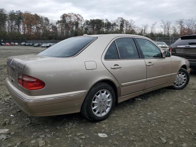 Photo 2 VIN: WDBJF82J31X054634 - MERCEDES-BENZ E 320 4MAT 