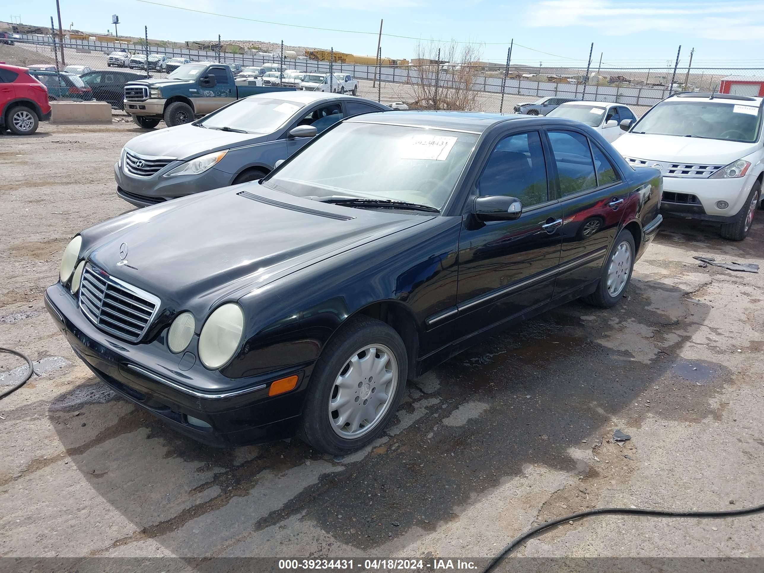 Photo 1 VIN: WDBJF82J72X063516 - MERCEDES-BENZ NULL 