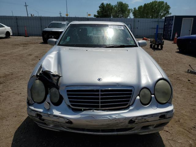 Photo 4 VIN: WDBJF82J92X065591 - MERCEDES-BENZ E 320 4MAT 