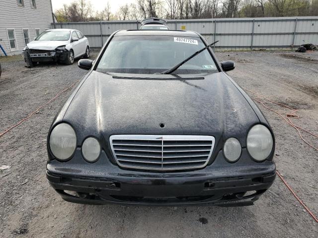 Photo 4 VIN: WDBJF82J9YX037430 - MERCEDES-BENZ E-CLASS 