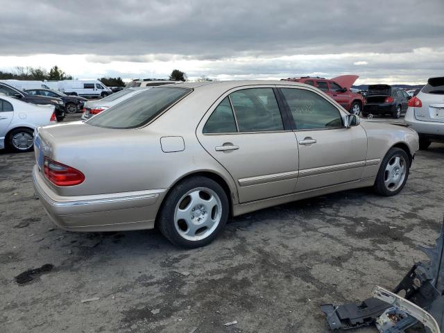 Photo 2 VIN: WDBJF83J0YX031319 - MERCEDES-BENZ E-CLASS 