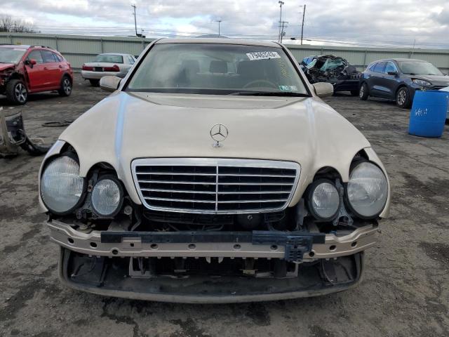 Photo 4 VIN: WDBJF83J0YX031319 - MERCEDES-BENZ E-CLASS 