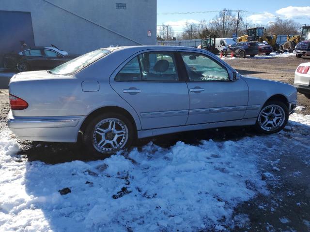 Photo 2 VIN: WDBJF83J32X073460 - MERCEDES-BENZ E-CLASS 