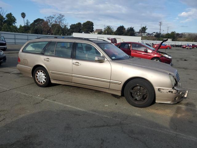 Photo 3 VIN: WDBJH65J2YB110967 - MERCEDES-BENZ E 320 