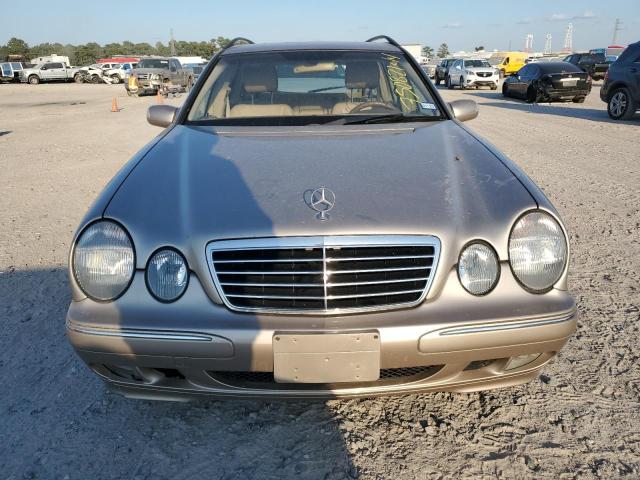 Photo 4 VIN: WDBJH65J4YB071699 - MERCEDES-BENZ E 320 