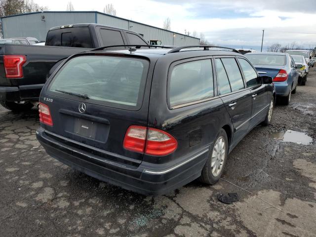 Photo 2 VIN: WDBJH65JX2B468762 - MERCEDES-BENZ E 320 