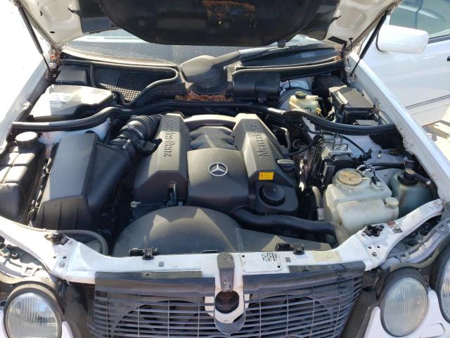 Photo 10 VIN: WDBJH82F3WX012977 - MERCEDES-BENZ E 320 4MAT 