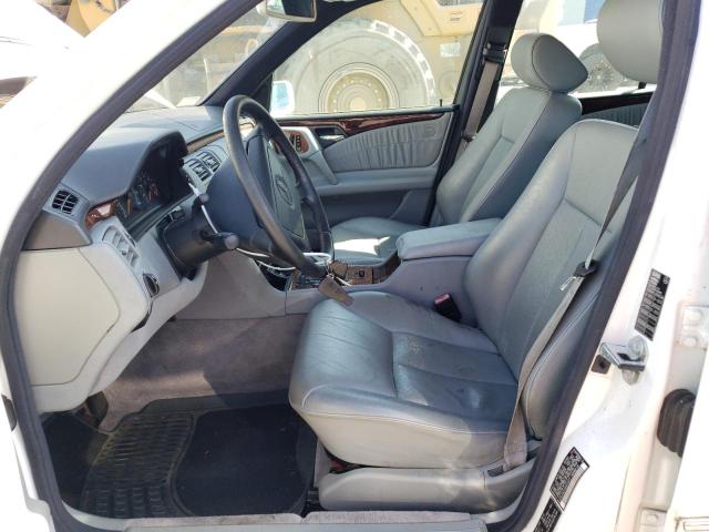 Photo 6 VIN: WDBJH82F3WX012977 - MERCEDES-BENZ E 320 4MAT 