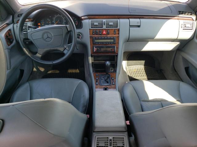 Photo 7 VIN: WDBJH82F3WX012977 - MERCEDES-BENZ E 320 4MAT 