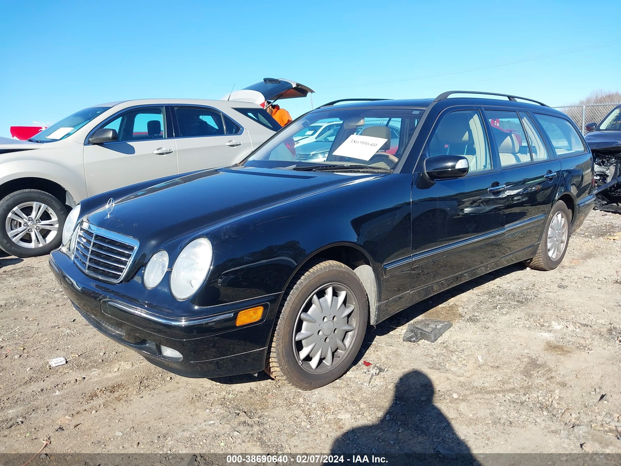 Photo 1 VIN: WDBJH82J32X066505 - MERCEDES-BENZ E-KLASSE 