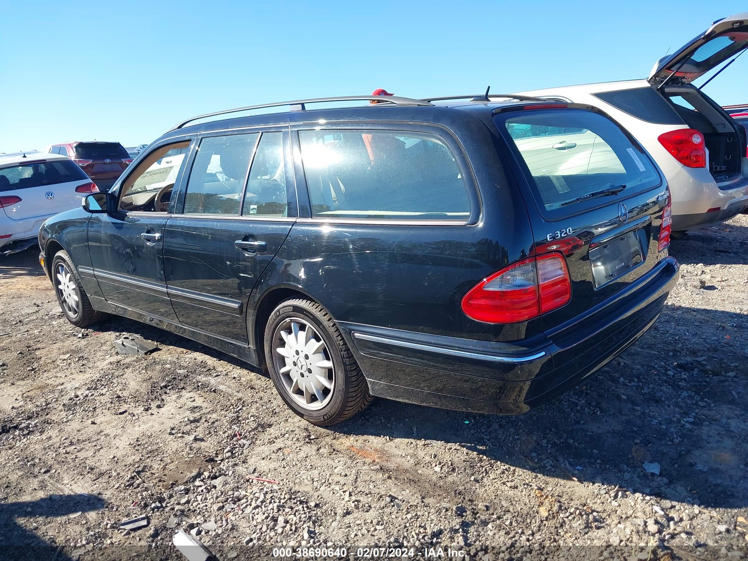 Photo 2 VIN: WDBJH82J32X066505 - MERCEDES-BENZ E-KLASSE 