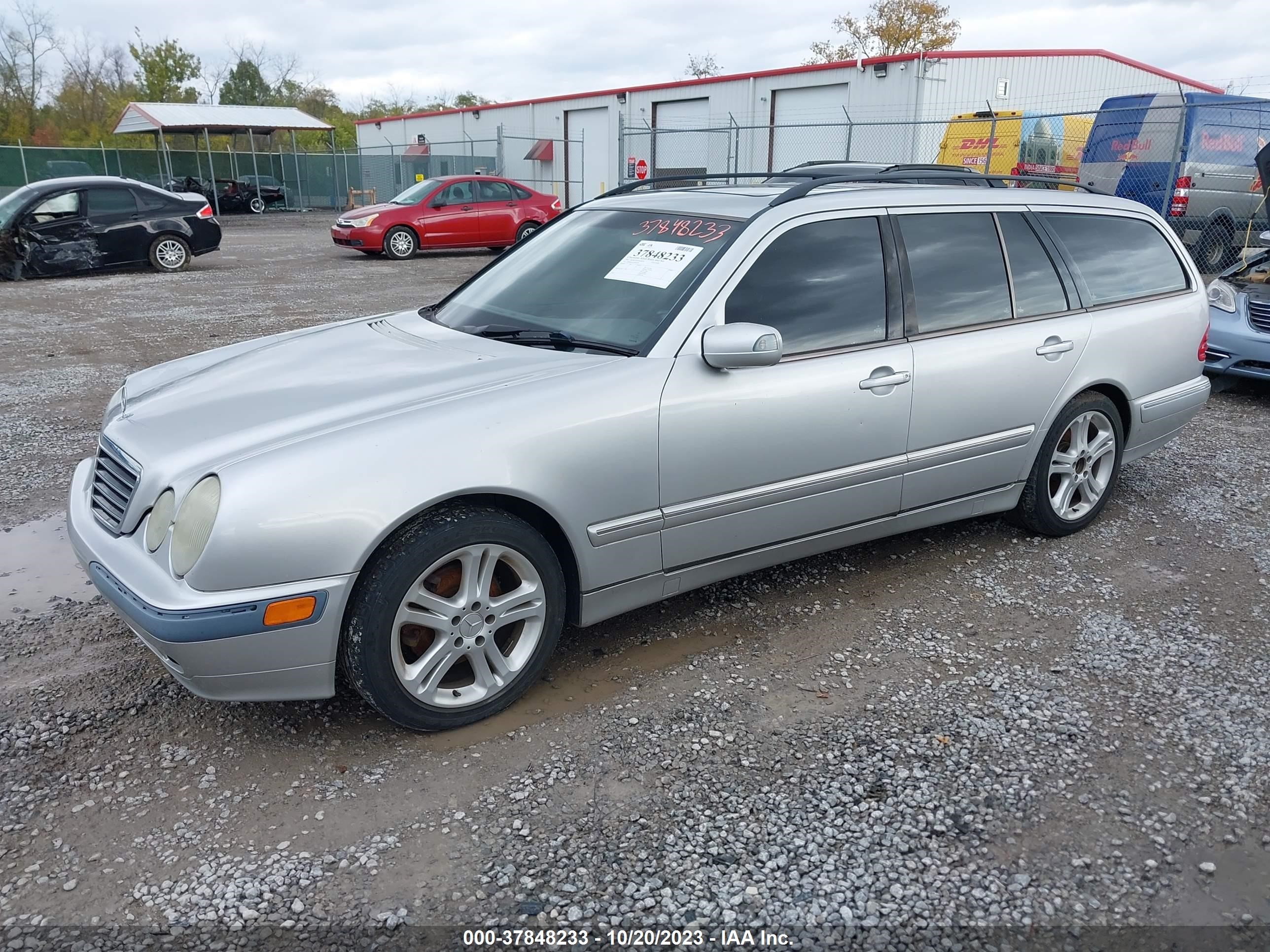 Photo 1 VIN: WDBJH82J33X089249 - MERCEDES-BENZ E-KLASSE 