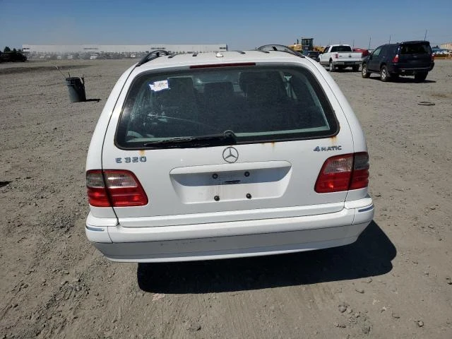 Photo 5 VIN: WDBJH82JXYX033980 - MERCEDES-BENZ E 320 4MAT 