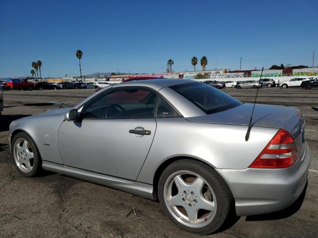 Photo 1 VIN: WDBKK47F2XF133532 - MERCEDES-BENZ SLK-CLASS 