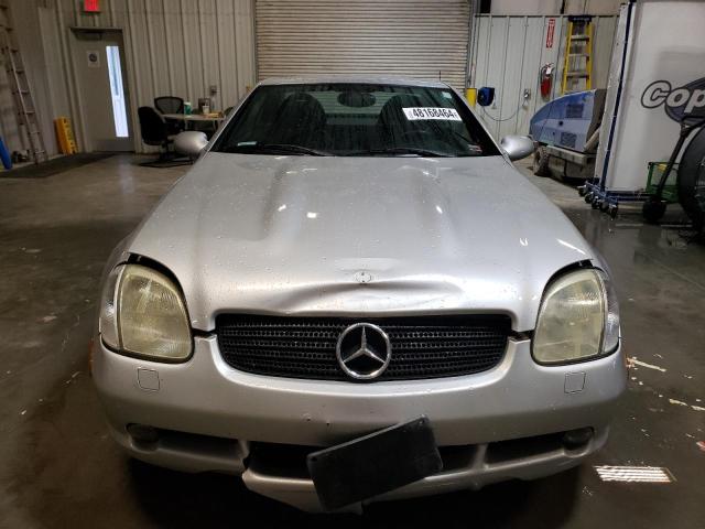 Photo 4 VIN: WDBKK47F3YF169702 - MERCEDES-BENZ SLK-CLASS 