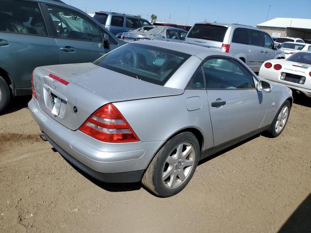 Photo 2 VIN: WDBKK47F4WF005260 - MERCEDES-BENZ SLK-CLASS 