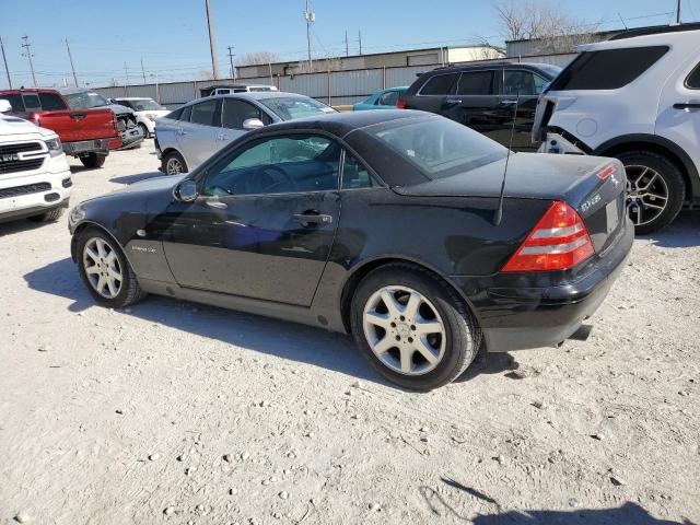 Photo 1 VIN: WDBKK47F4YF153430 - MERCEDES-BENZ SLK-CLASS 